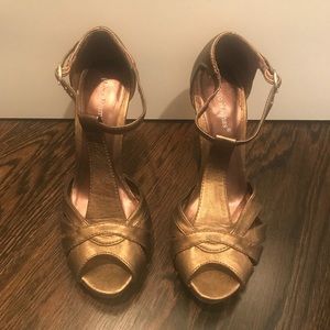 Pierre dumas high heel- size 6.5